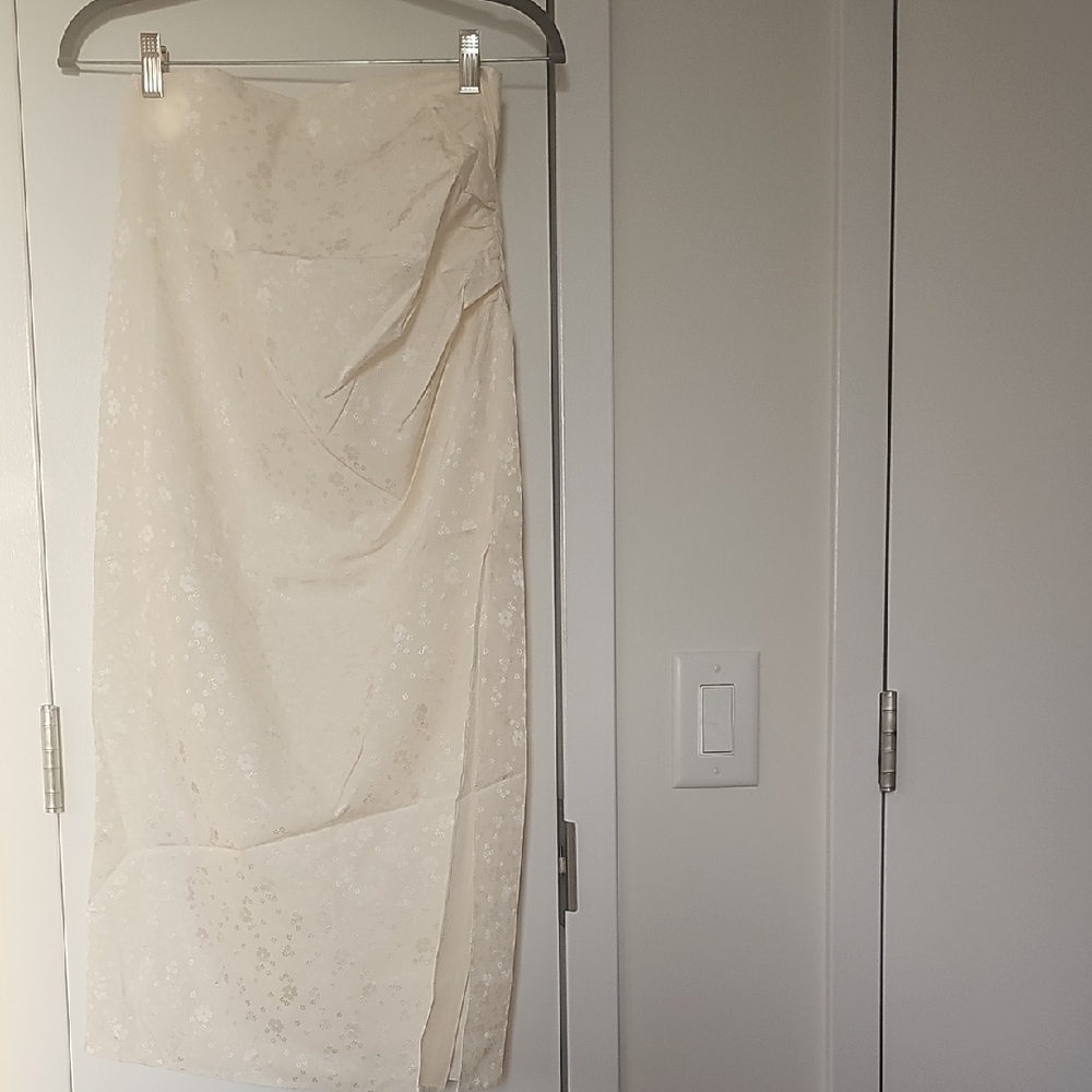 Zara Cream midi pencil Skirt